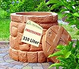 Regentonne Märchenbrunnen 330 l, Regenfass FROSTSICHER mit stabilem Deckel und Wasserhahn, schöner und Fast unverwüstlicher Regenspeicher, echte Steinstruktur, BRUNNEN wie gemauert (Sand-Stein 330l)